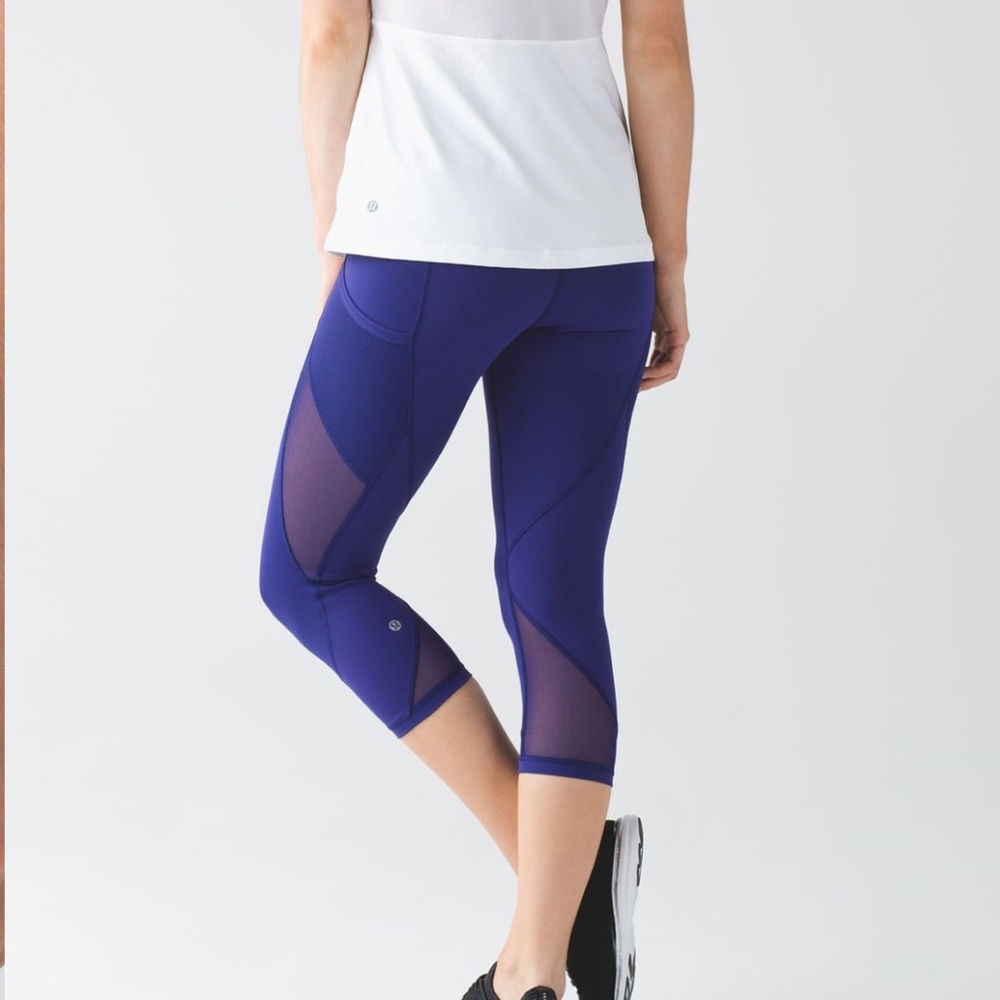 NWT! Lululemon Fast As Light Crop Emperor Blue